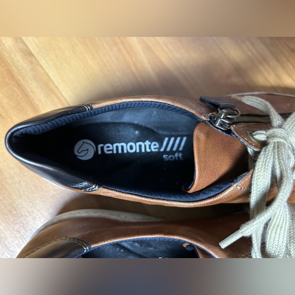 Remonte Brown and‎ Black Sneakers with Zipper Detail - Picture 7 of 16